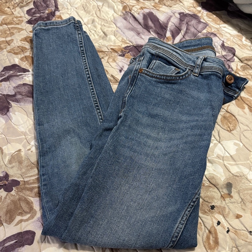 Zara Basic Indigo Denim Jeans